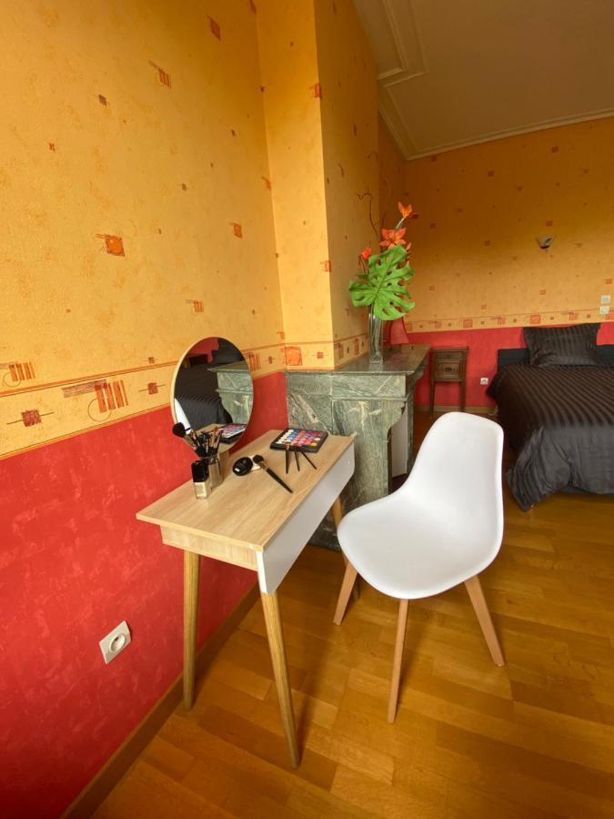 Chambre Hote Villa Sainte Barbe Mirecourt Exterior foto